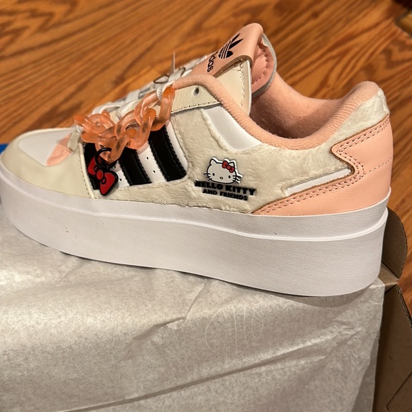 Adidas x Hello Kitty Forum Bonega Platform Sneaker - Picture 4 of 6